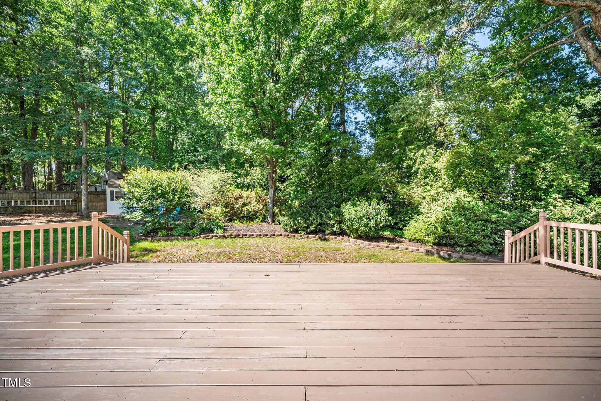 104 Ludstone Court