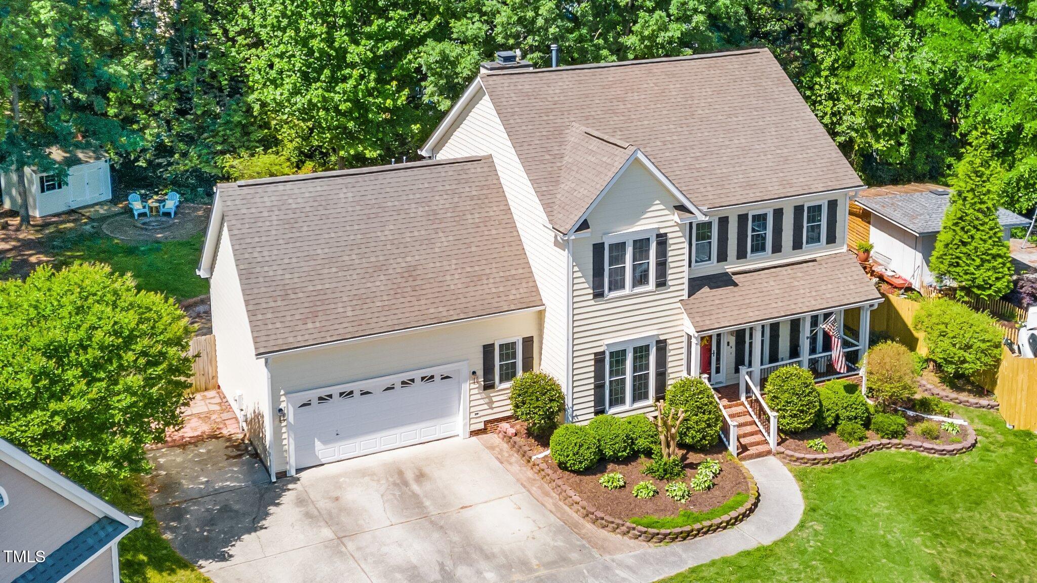 104 Ludstone Court