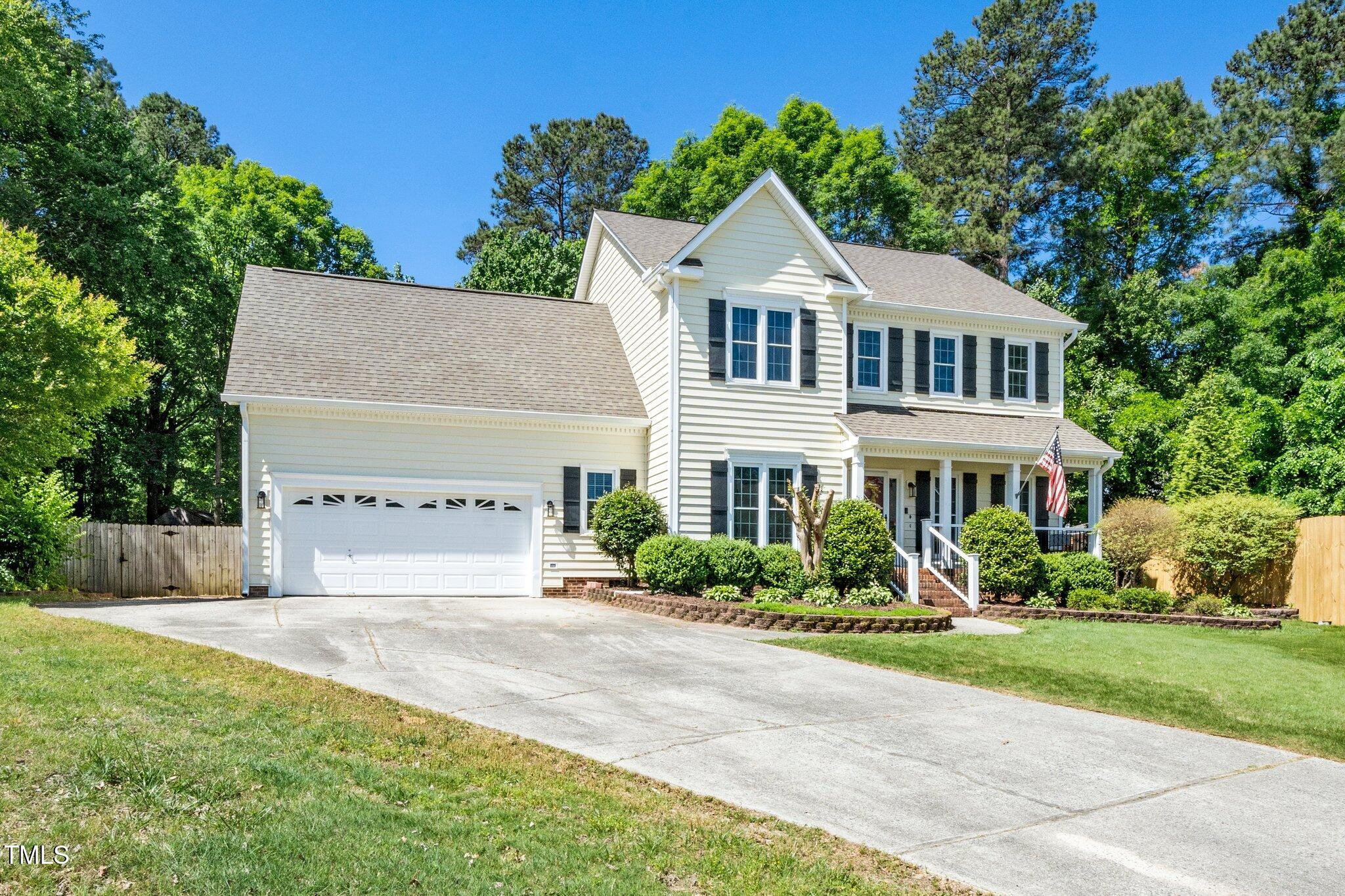 104 Ludstone Court