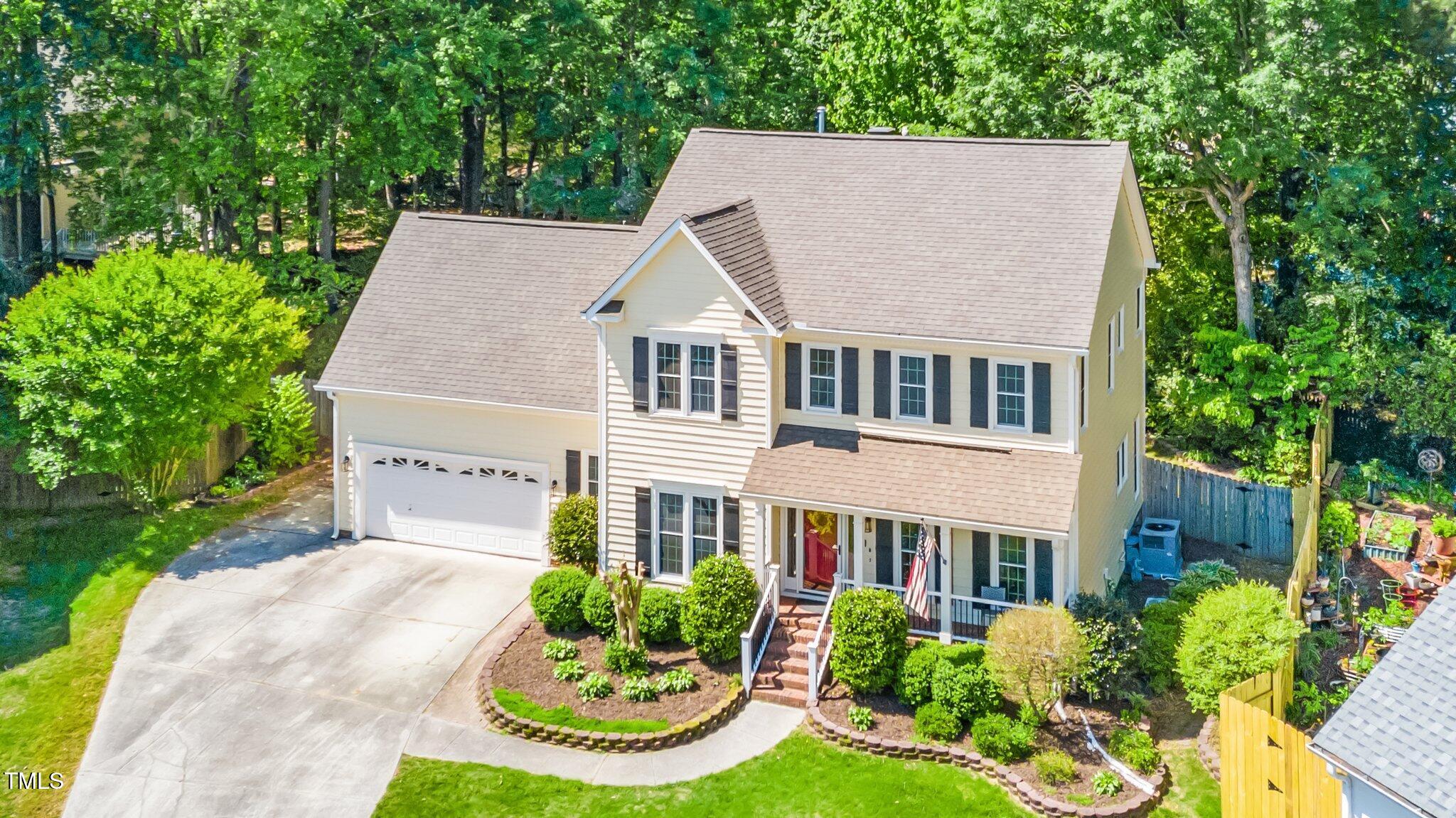 104 Ludstone Court