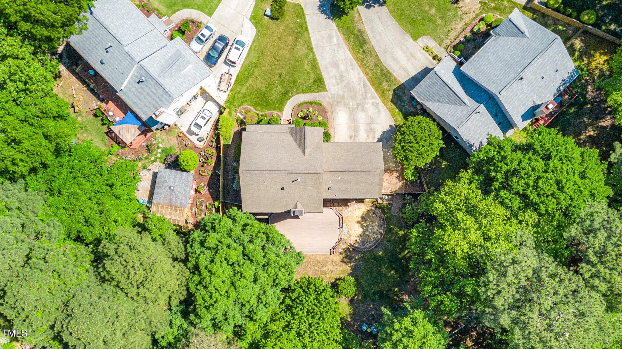 104 Ludstone Court