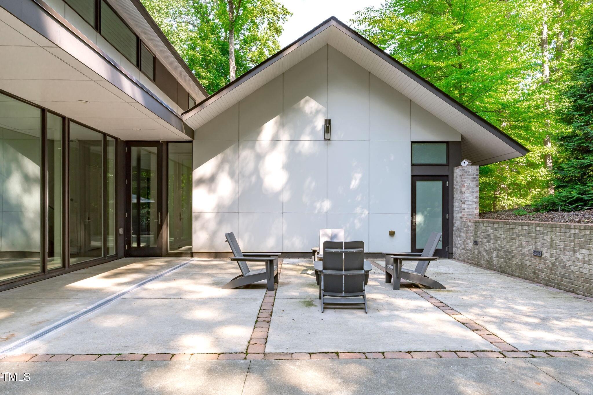 9021 Albatross Court