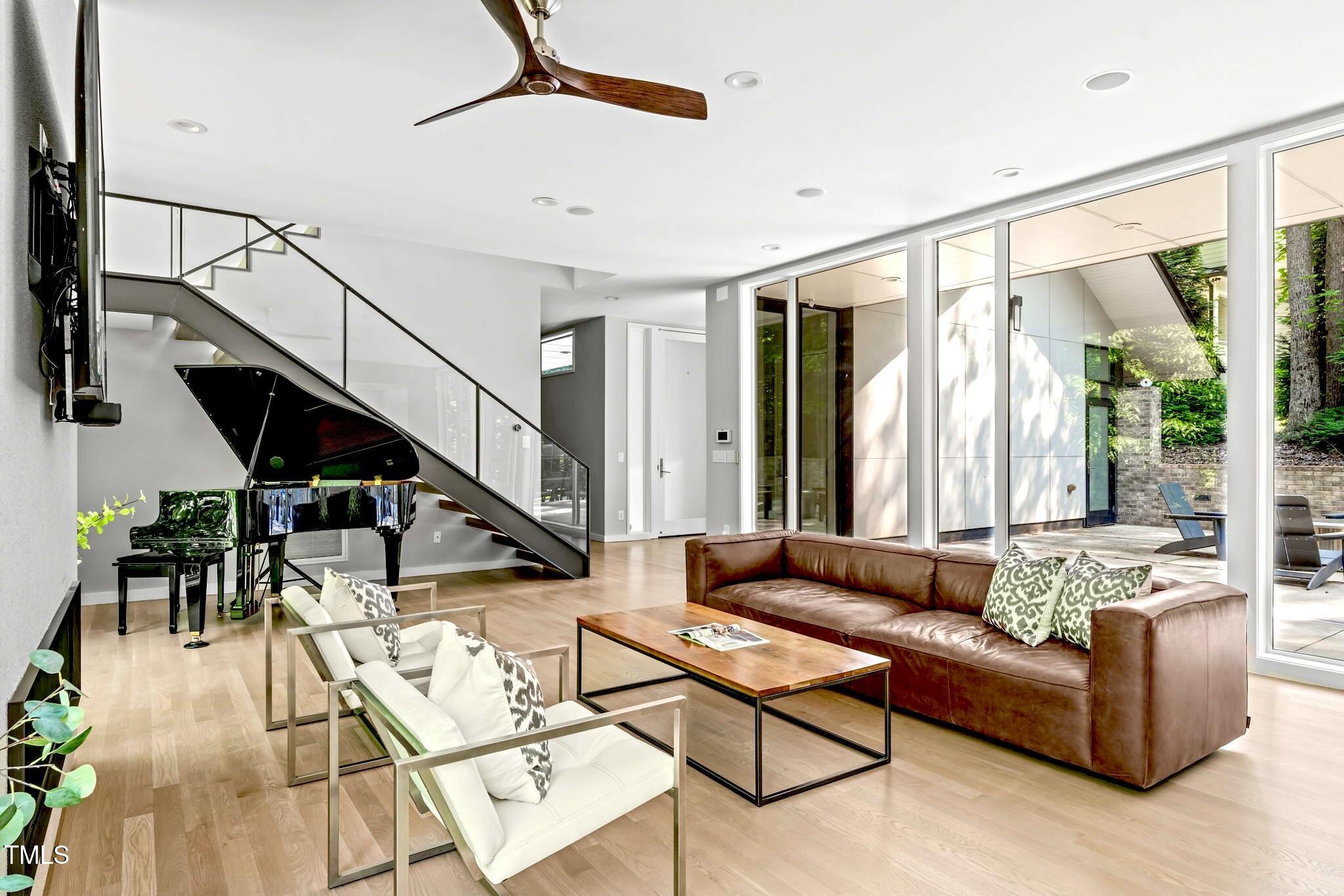9021 Albatross Court