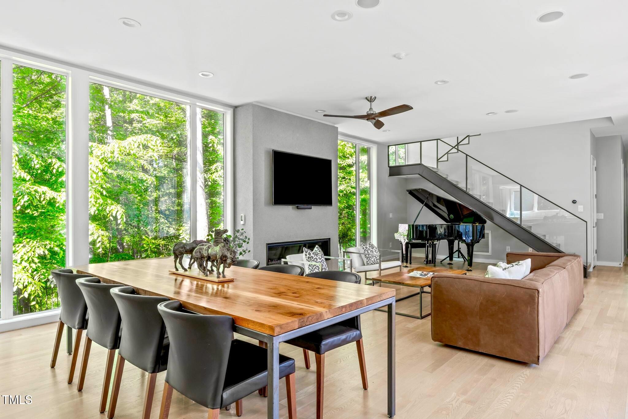 9021 Albatross Court