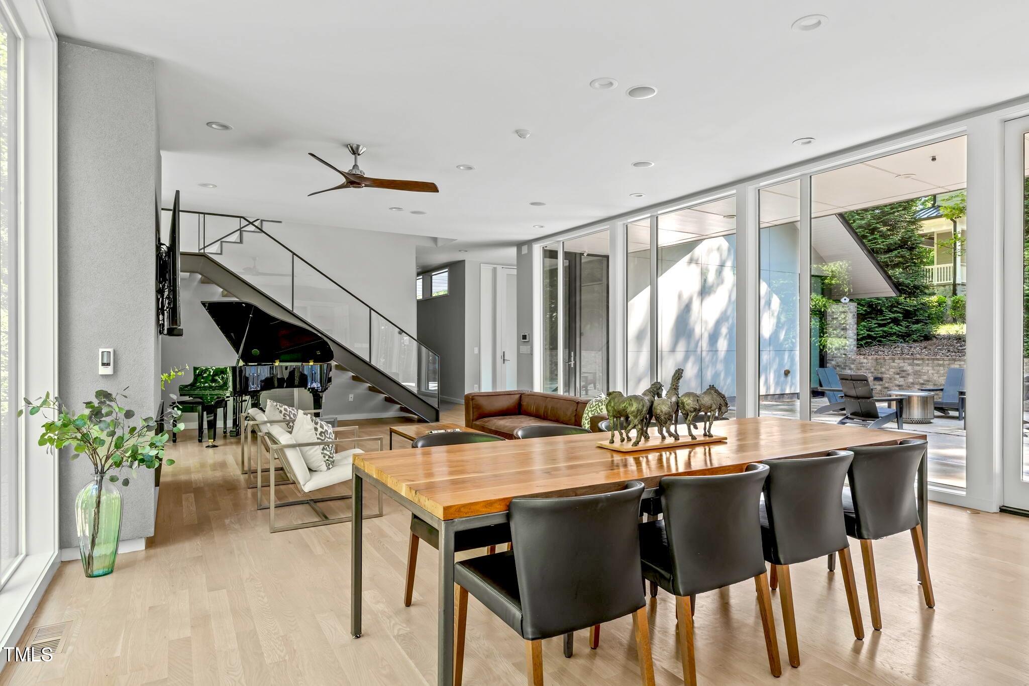 9021 Albatross Court