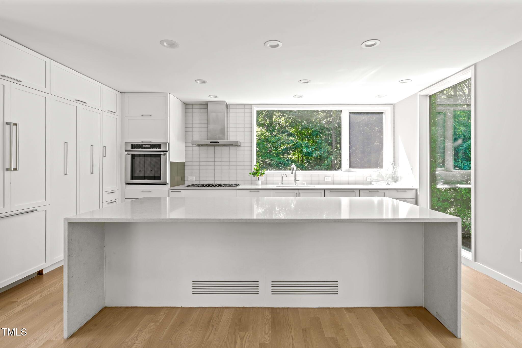 9021 Albatross Court