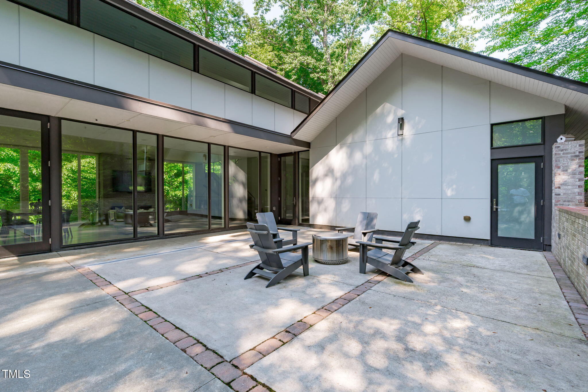 9021 Albatross Court