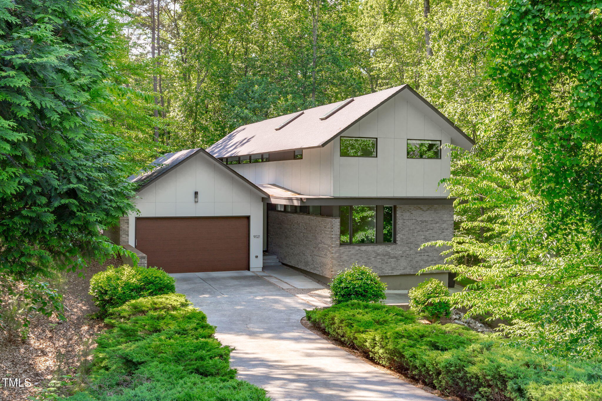 9021 Albatross Court