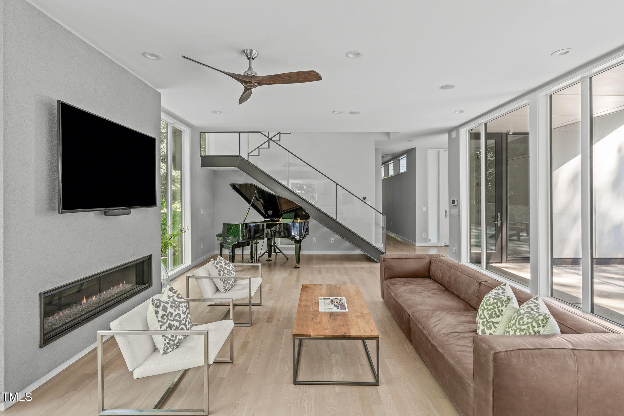 9021 Albatross Court