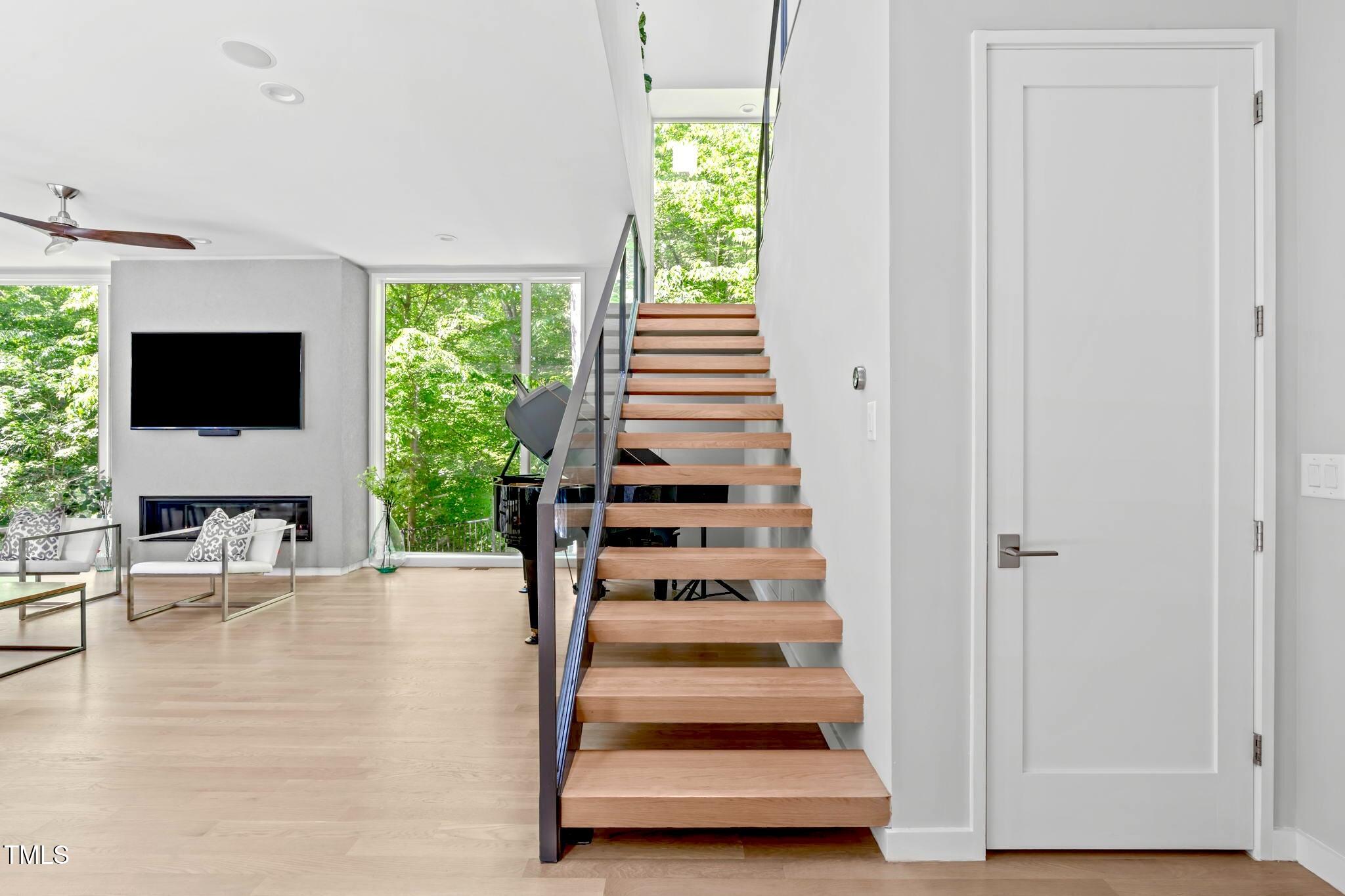 9021 Albatross Court
