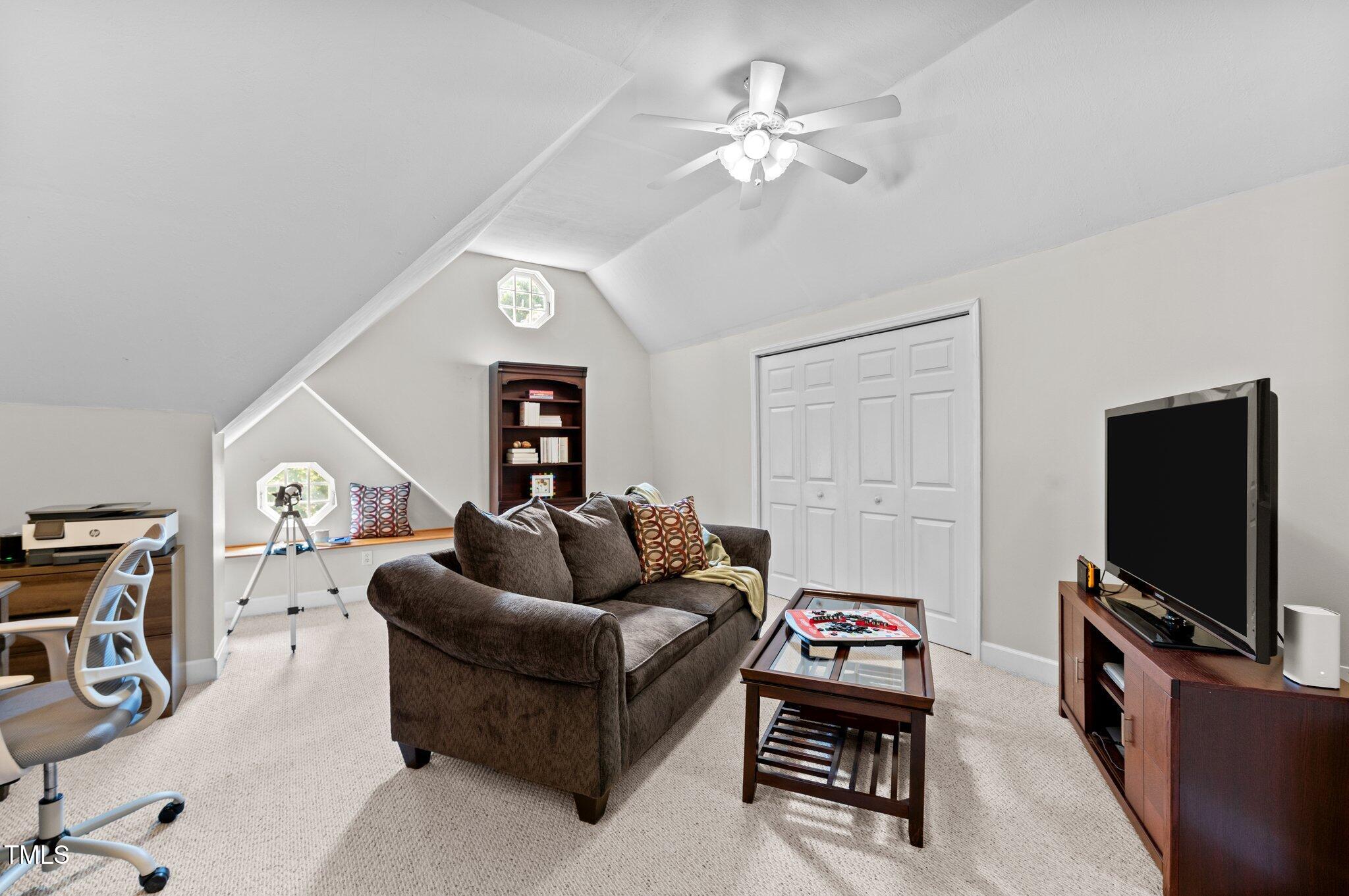 1332 Kinsdale Drive
