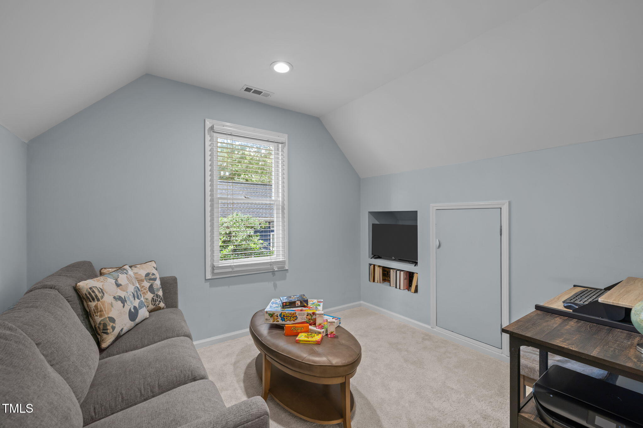 5909 Stable Court