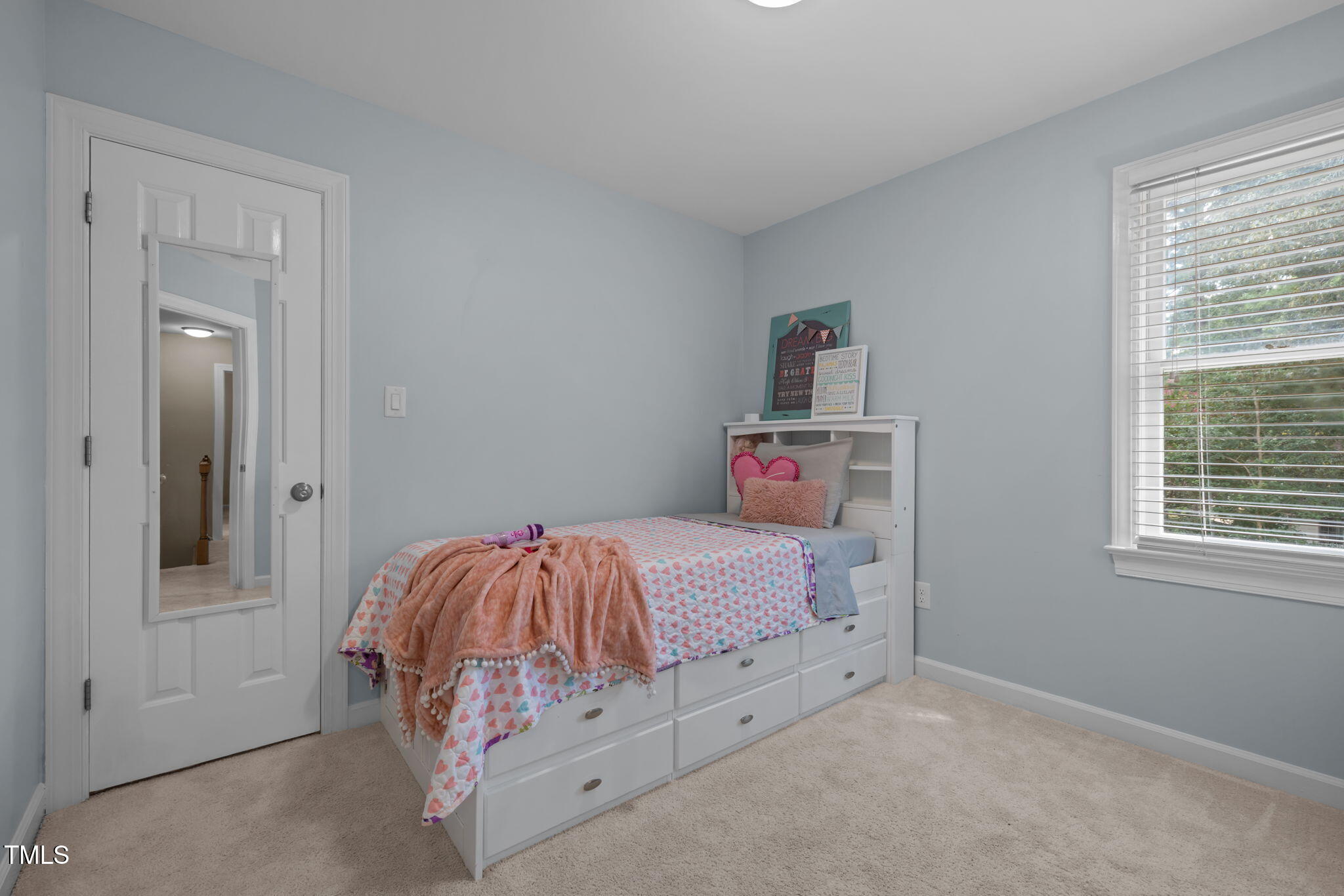 5909 Stable Court