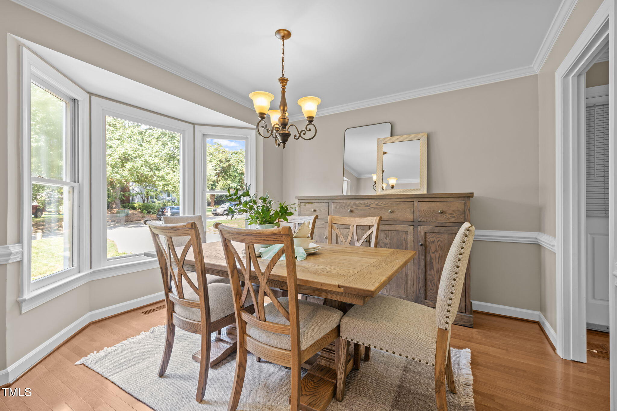 5909 Stable Court