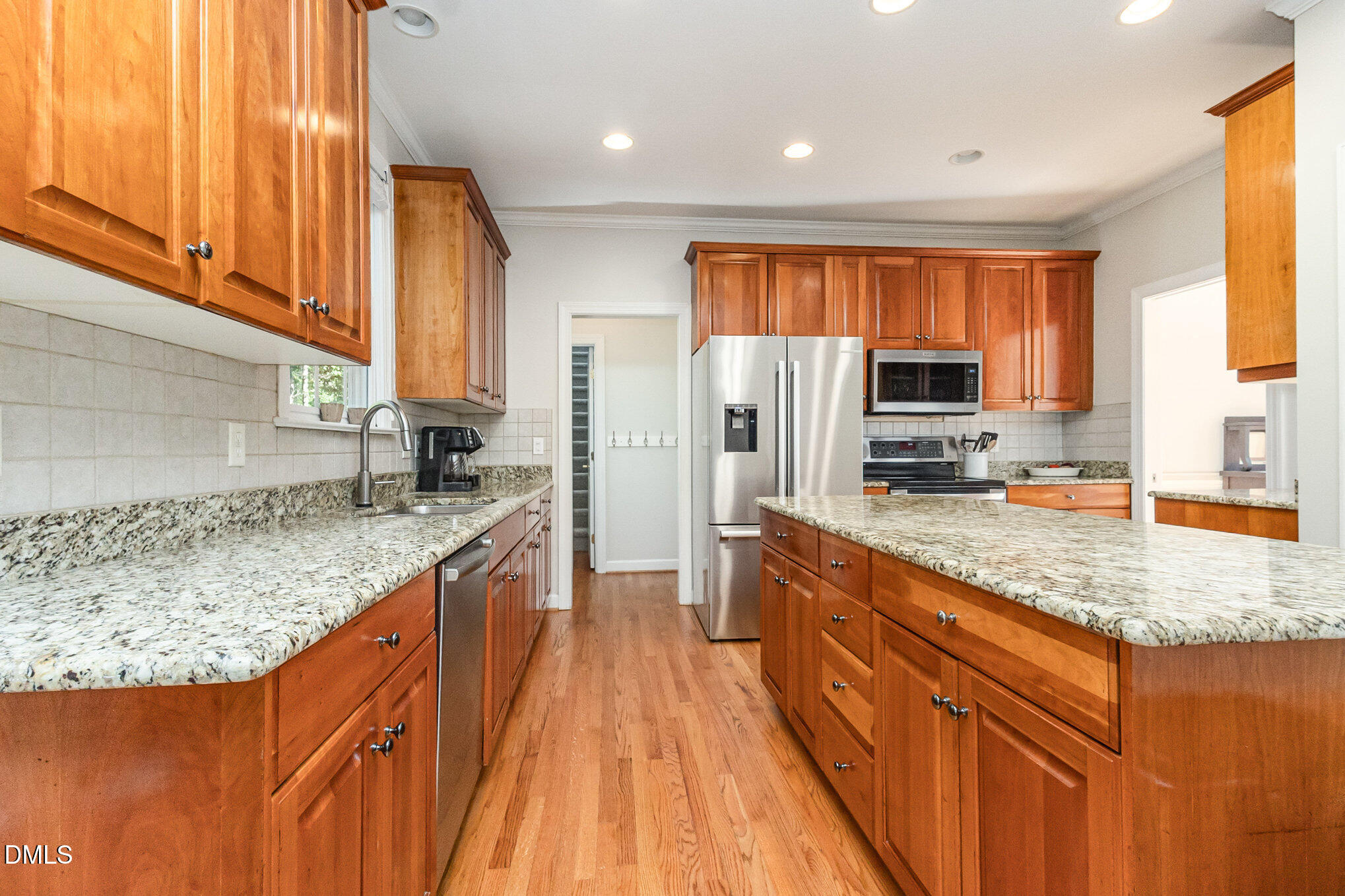 302 Kellyridge Drive