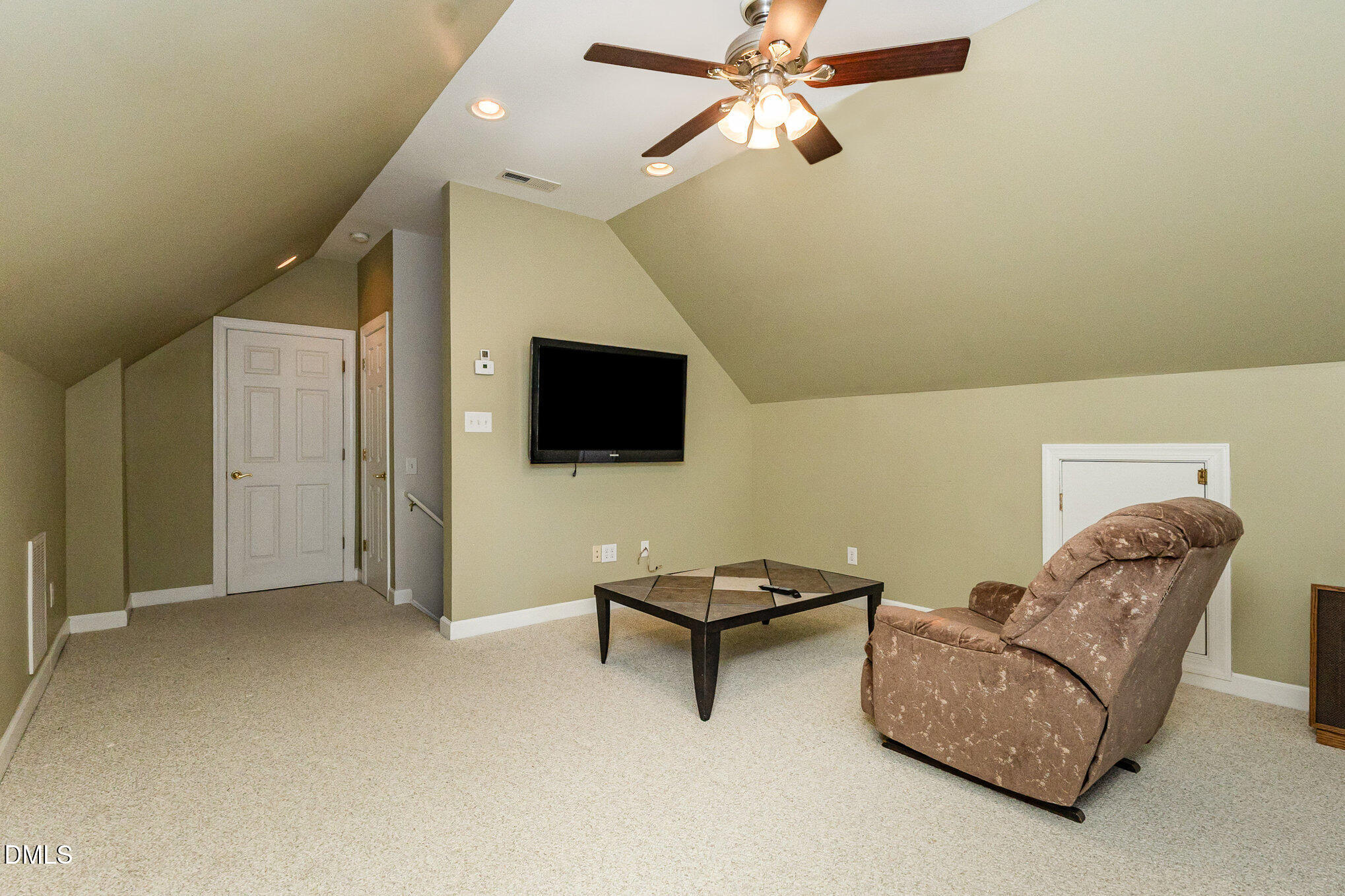 302 Kellyridge Drive