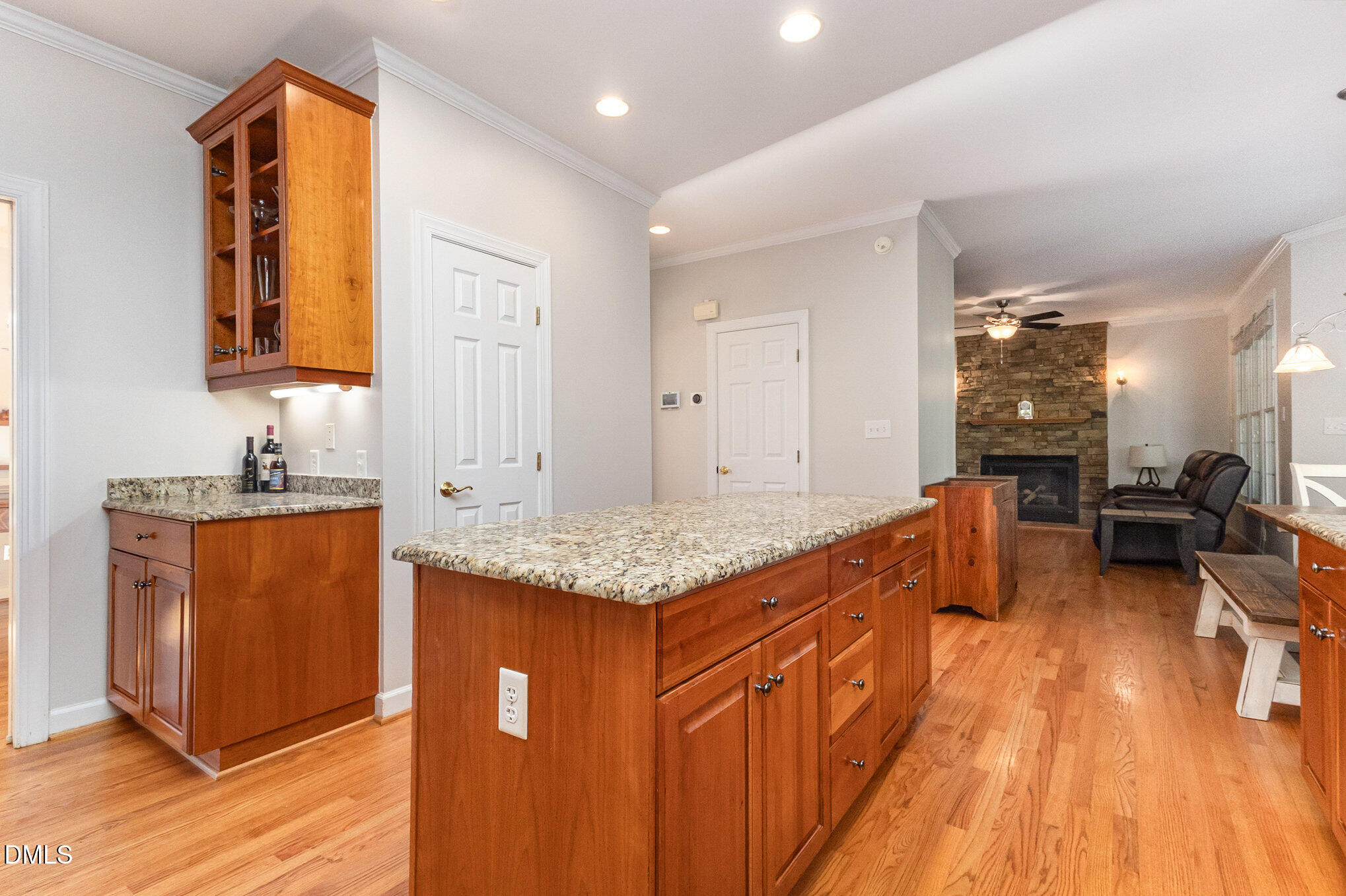 302 Kellyridge Drive