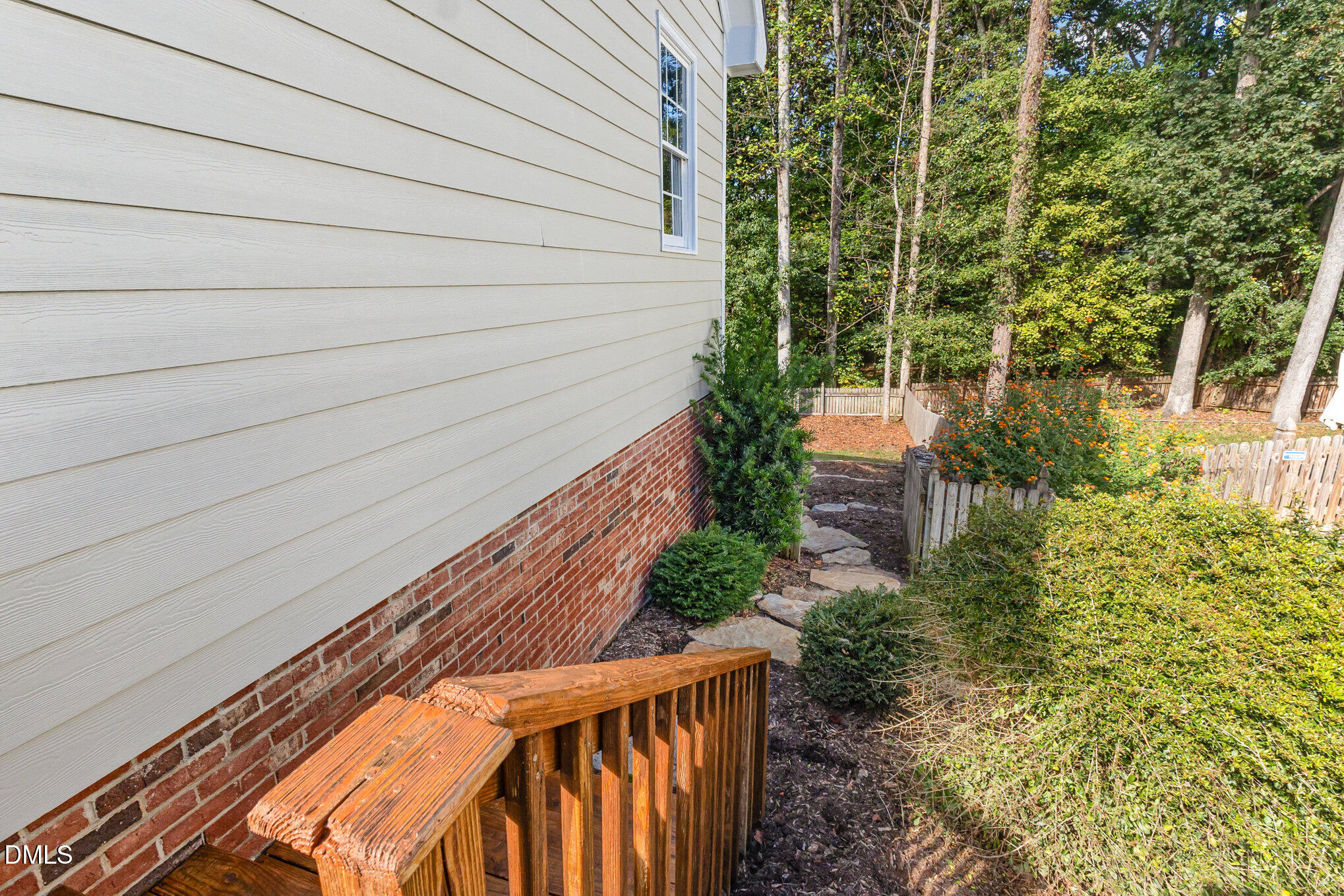 302 Kellyridge Drive