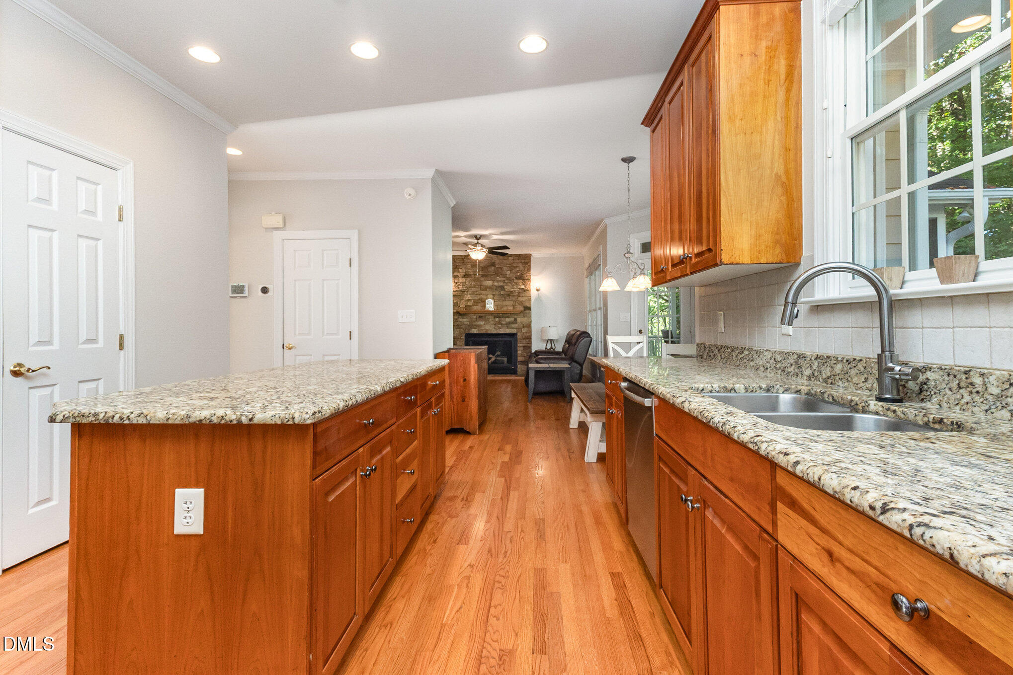 302 Kellyridge Drive