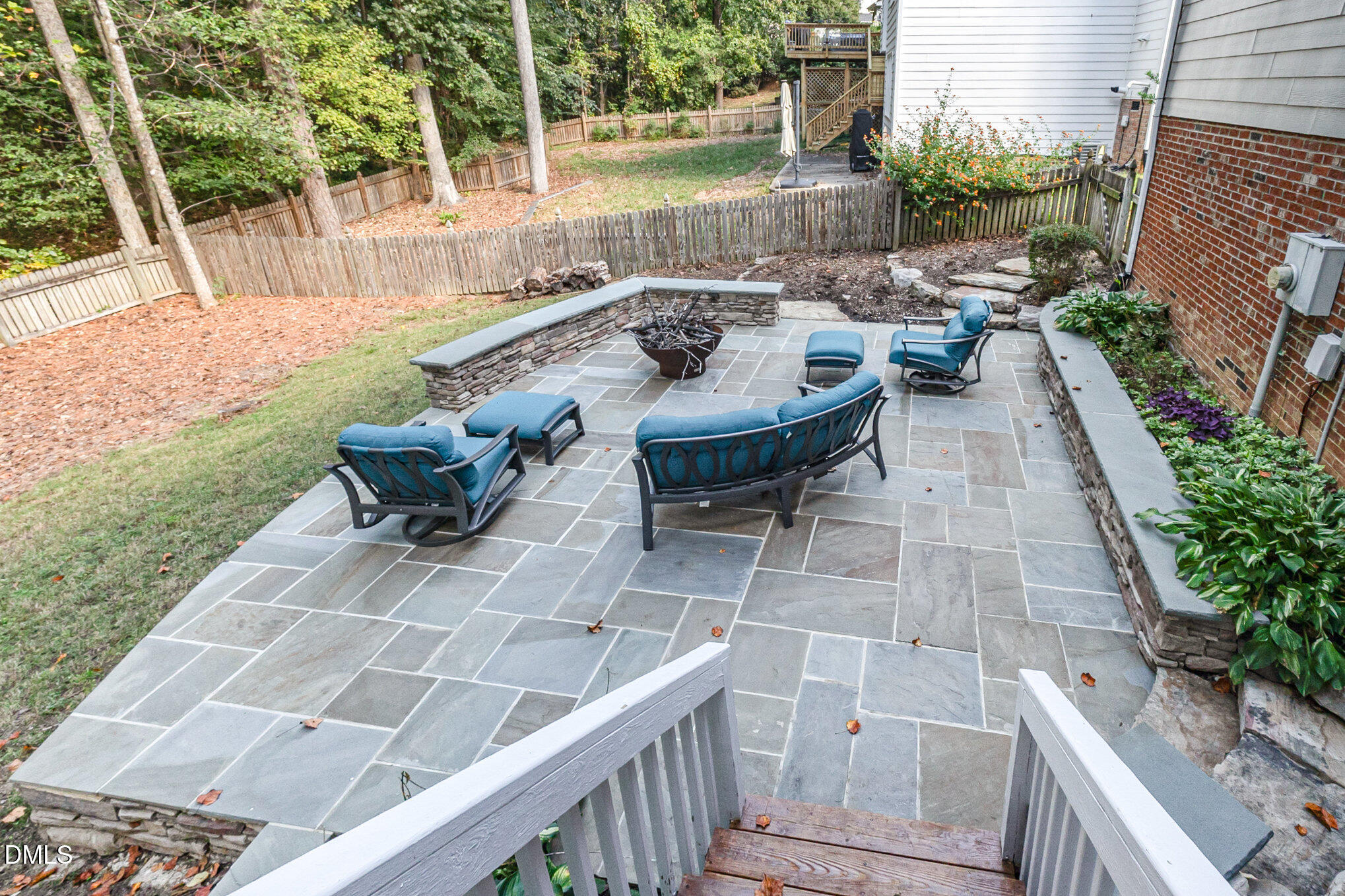 302 Kellyridge Drive