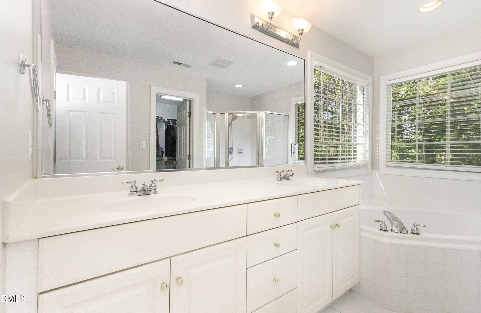 302 Kellyridge Drive