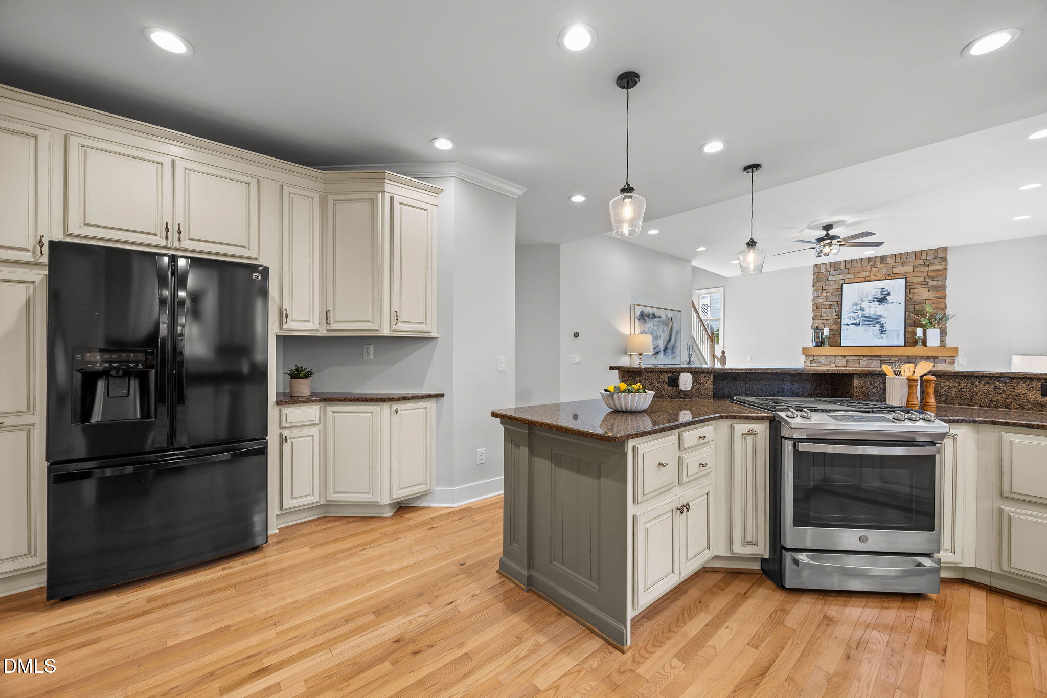 210 Rosenberry Hills