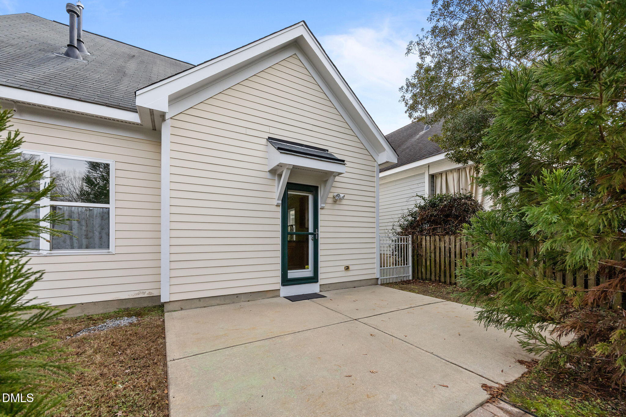 2817 Falls River Avenue