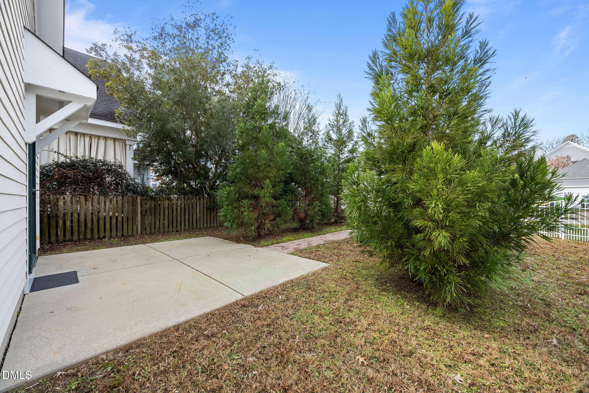 2817 Falls River Avenue