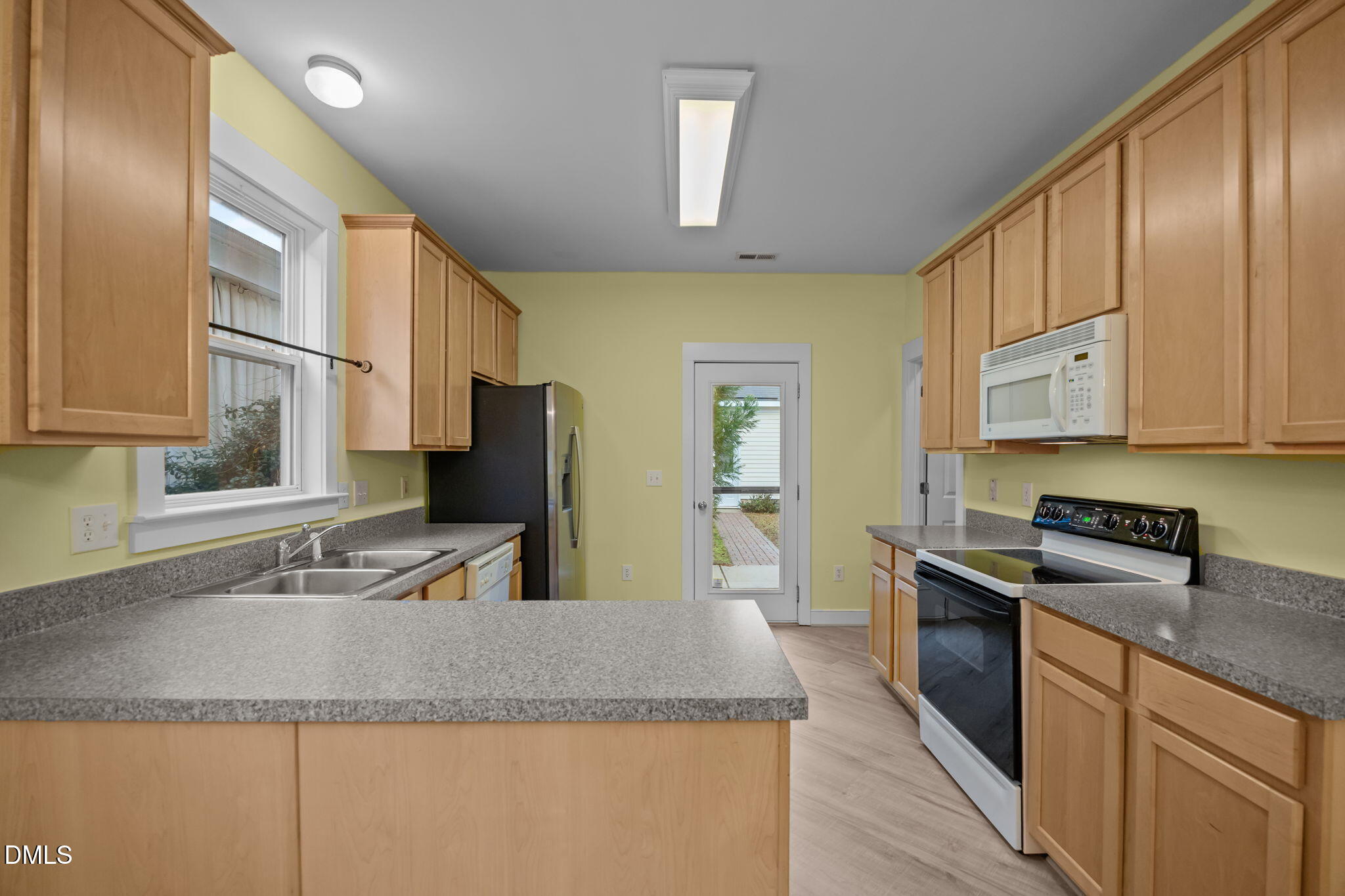 2817 Falls River Avenue