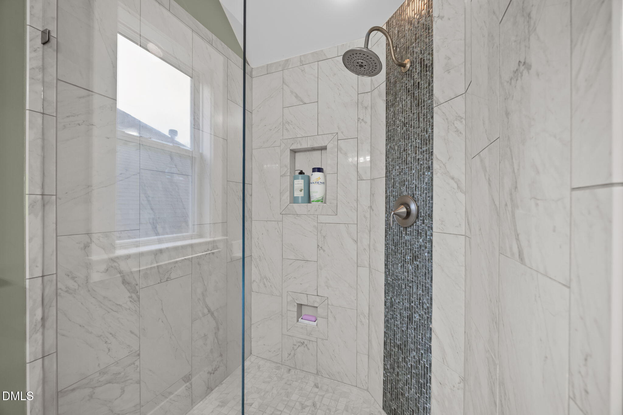 2817 Falls River Avenue