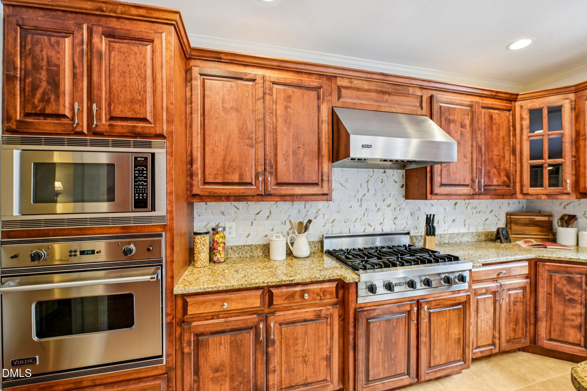 2432 Baileys Landing Drive