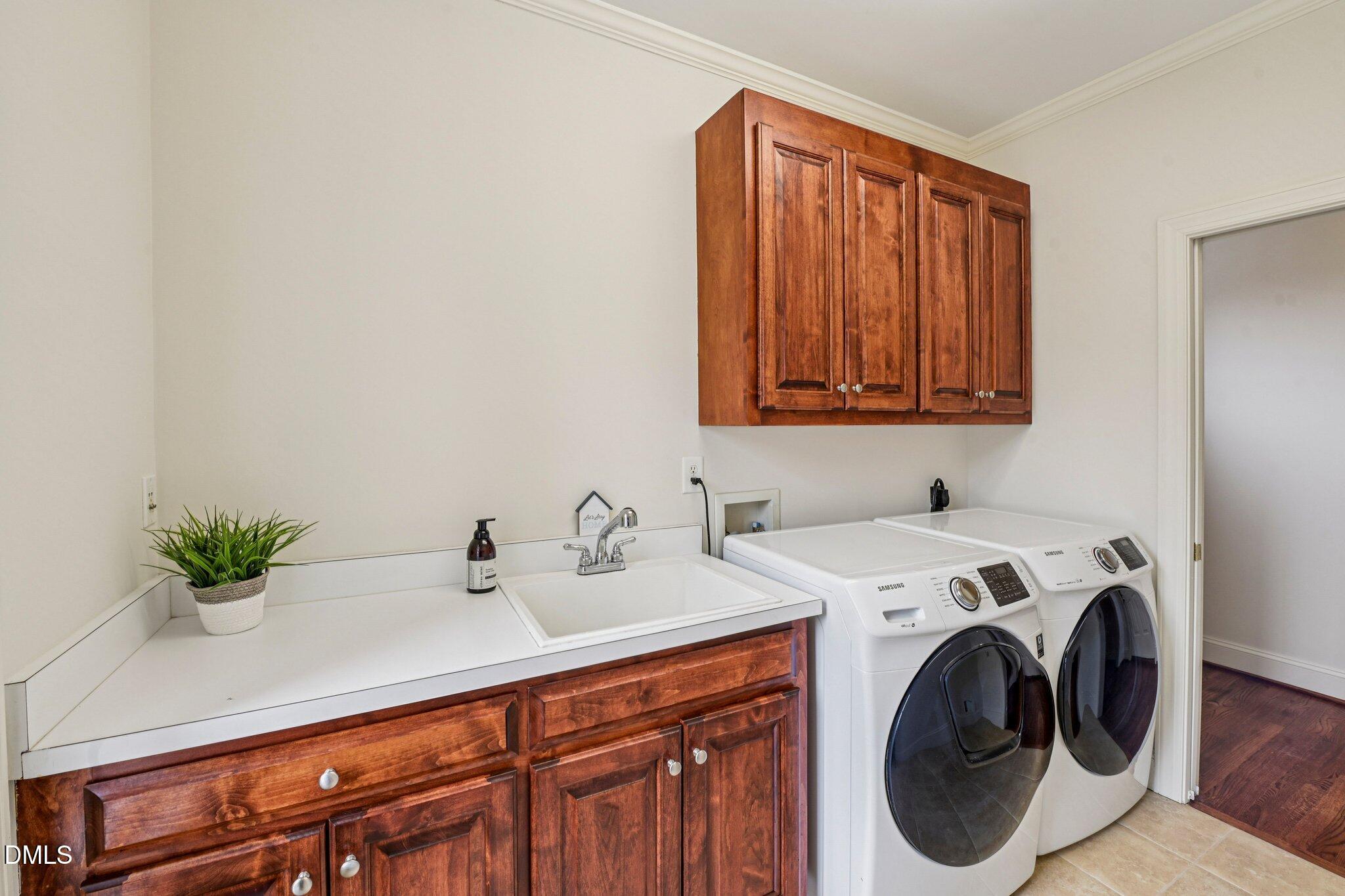 2432 Baileys Landing Drive