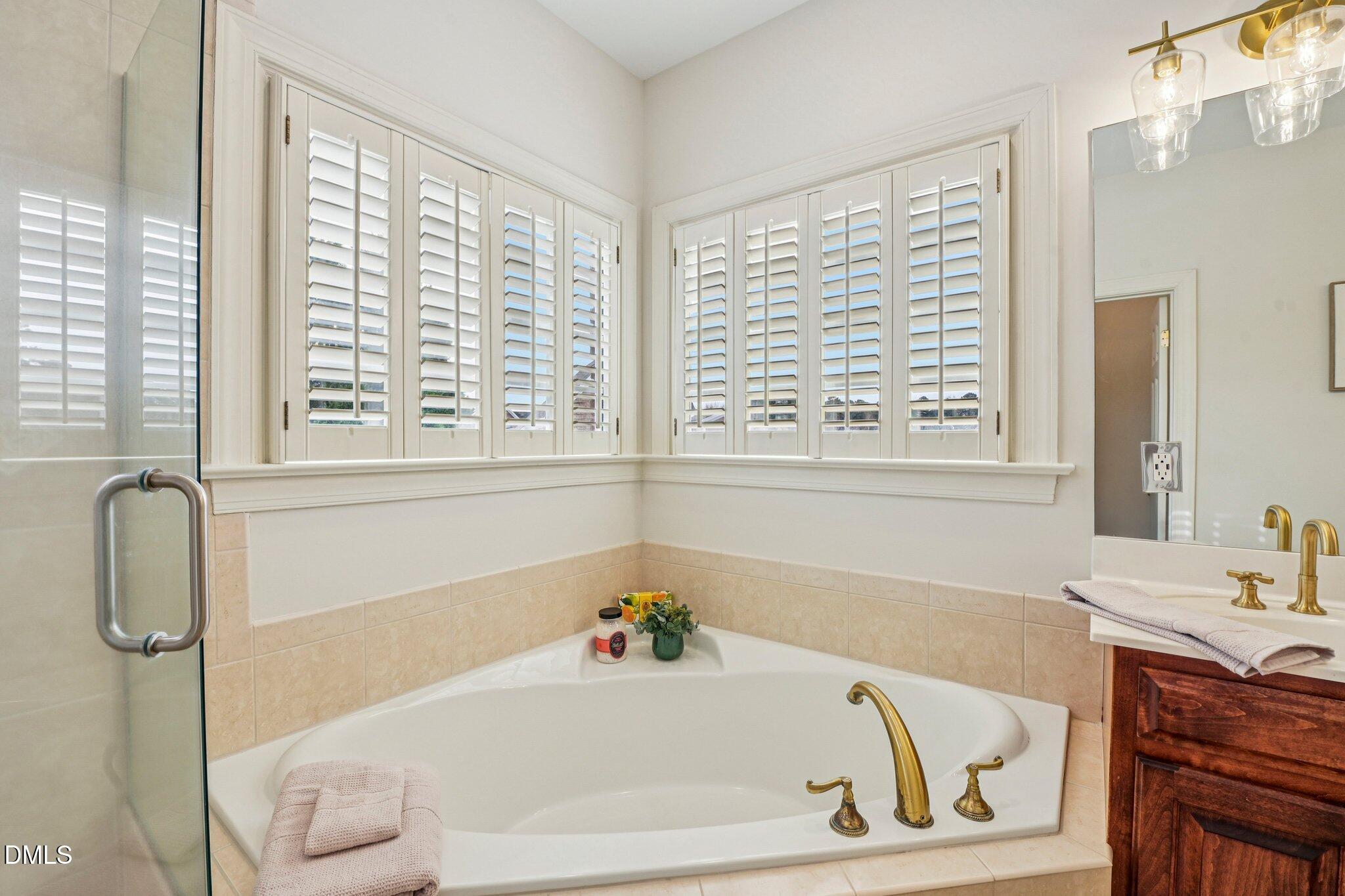 2432 Baileys Landing Drive