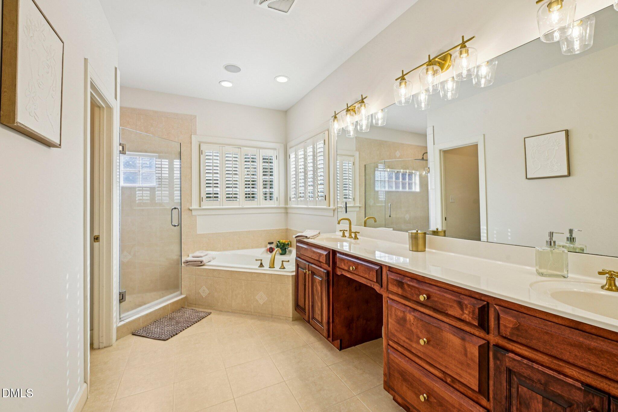 2432 Baileys Landing Drive