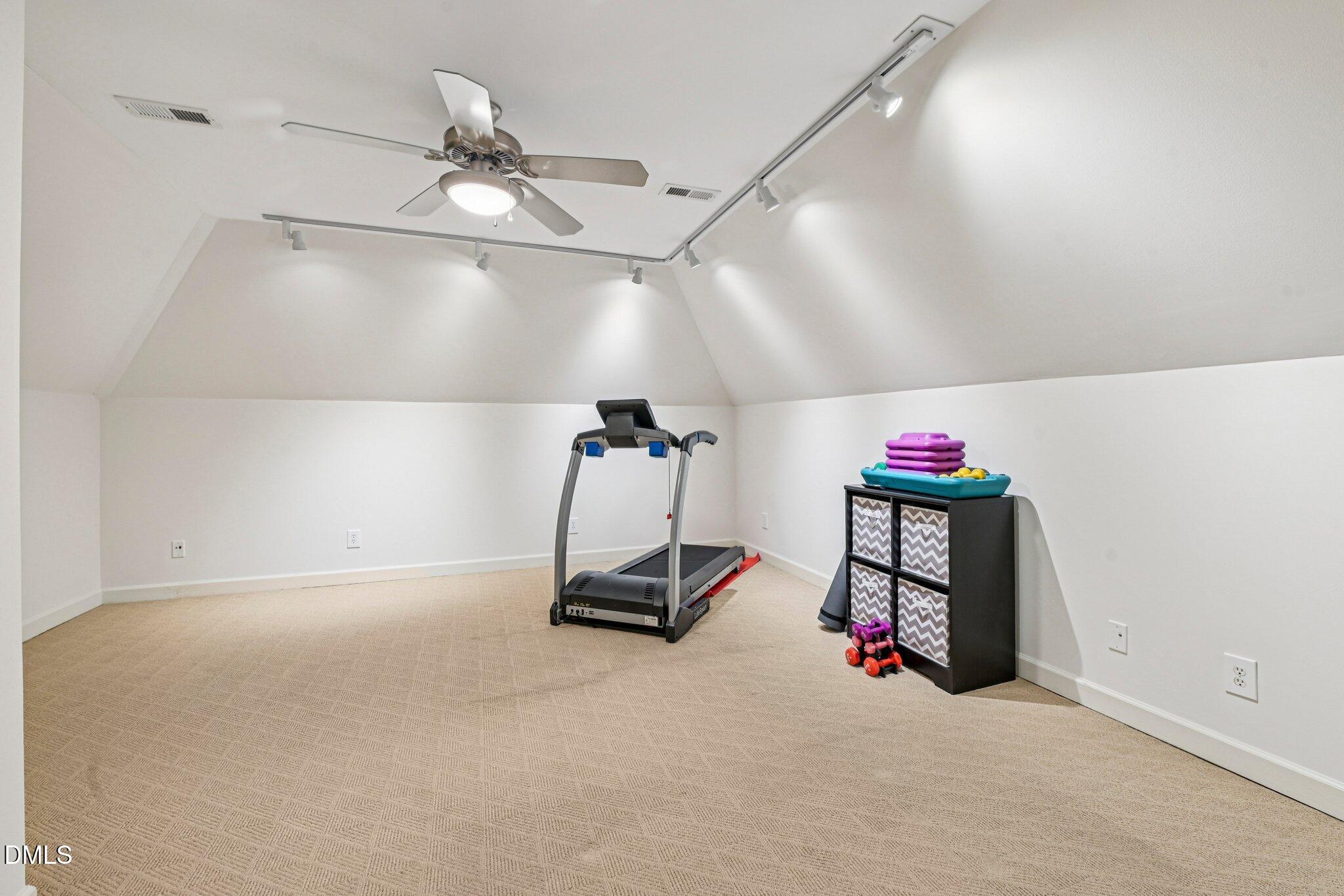 2432 Baileys Landing Drive