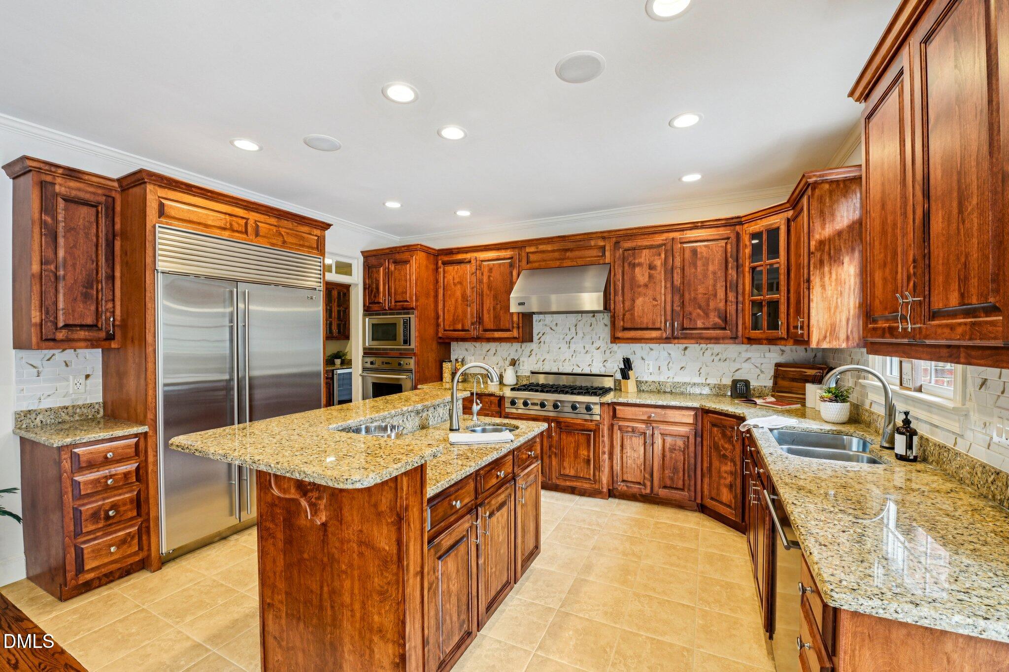 2432 Baileys Landing Drive