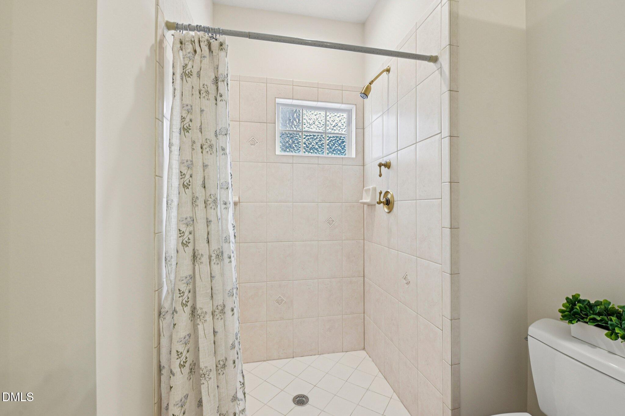 2432 Baileys Landing Drive