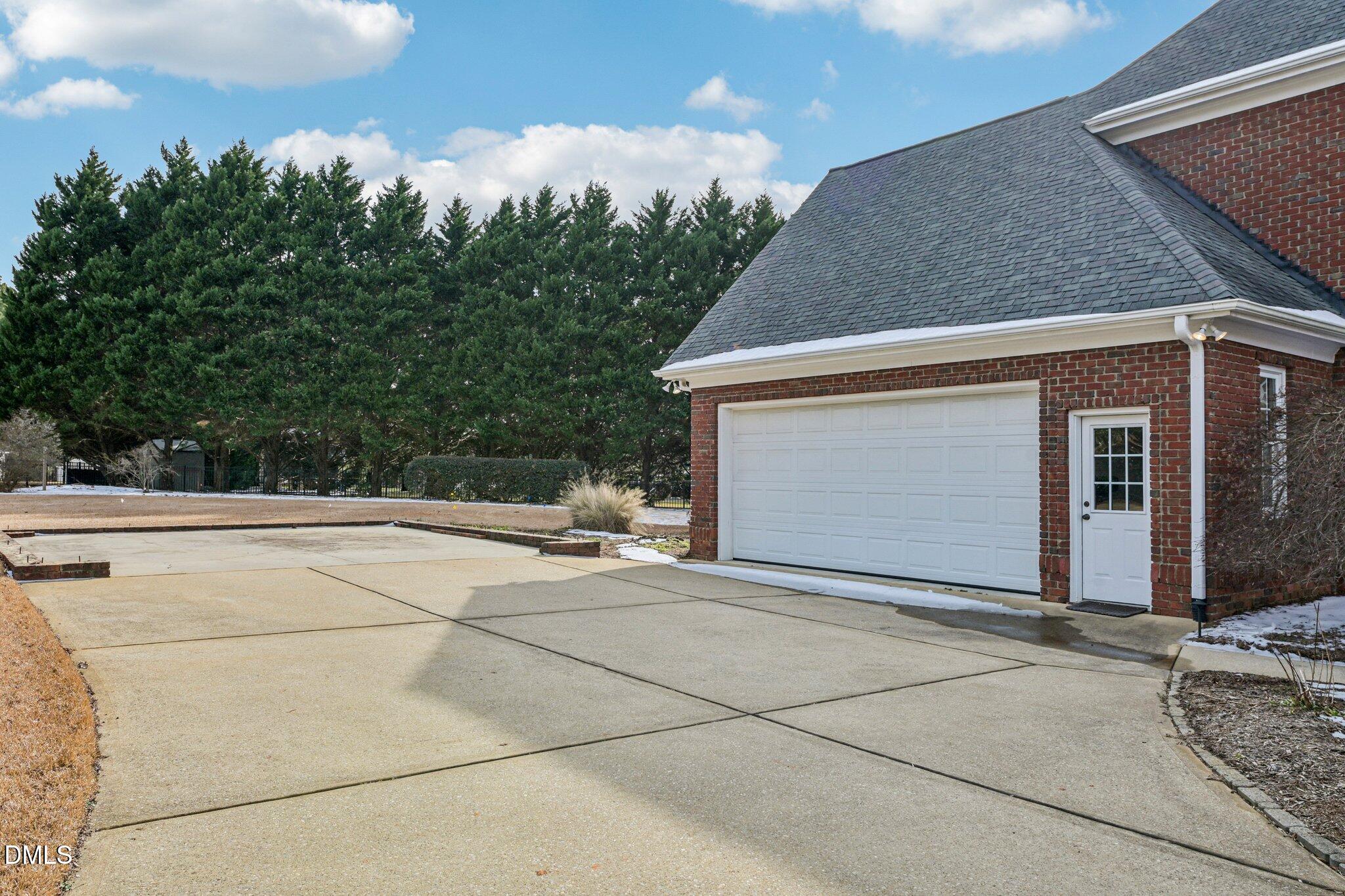 2432 Baileys Landing Drive