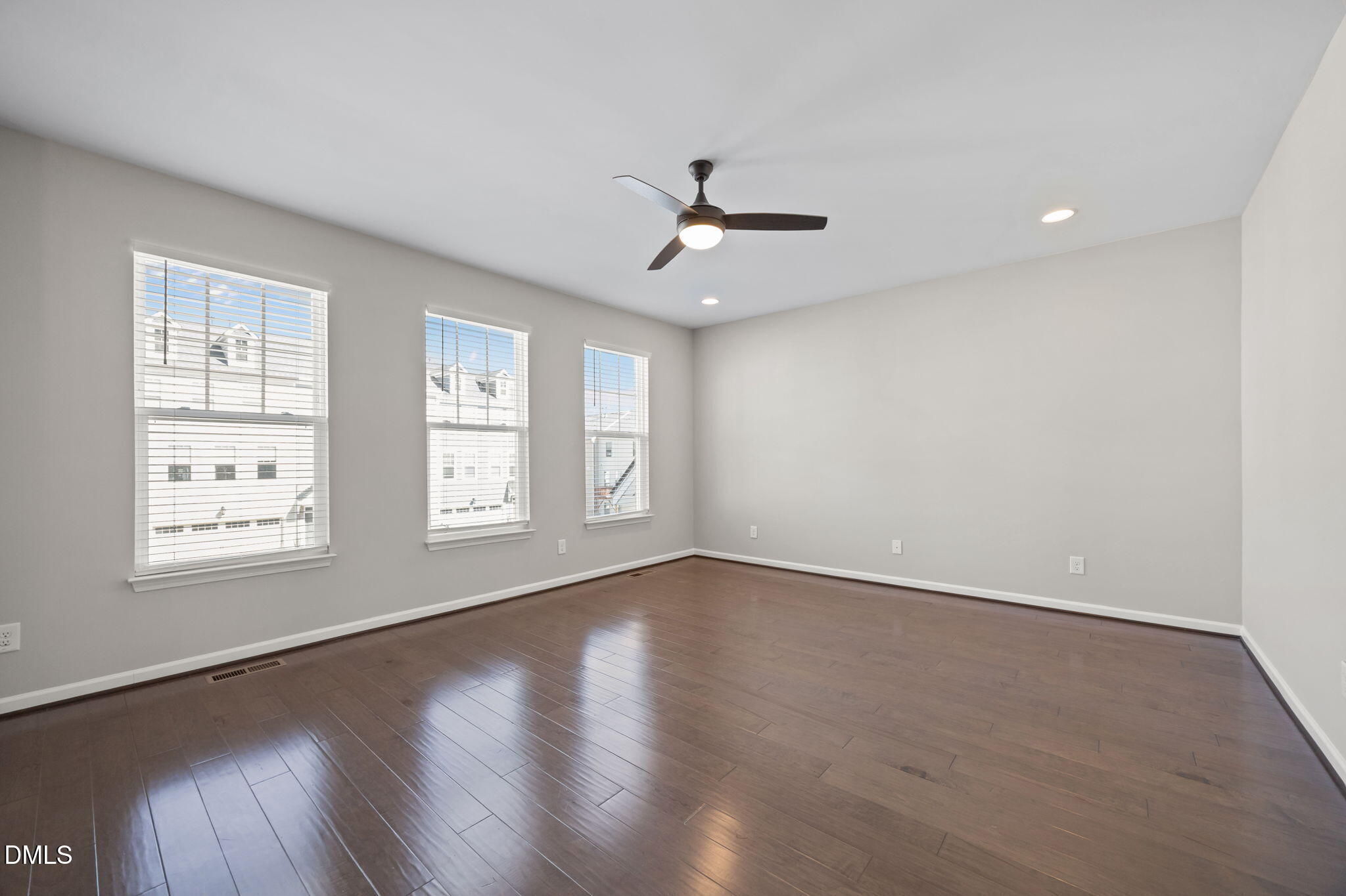 1011 Lathrop Lane