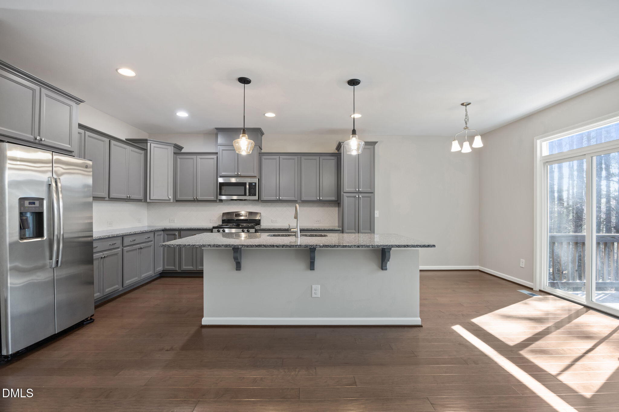 1011 Lathrop Lane