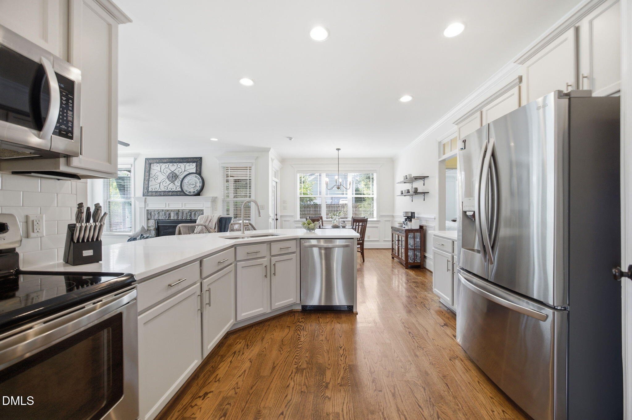1113 Golden Star Way