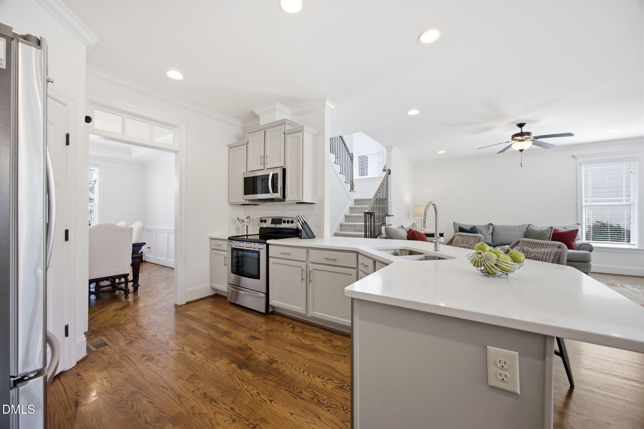 1113 Golden Star Way