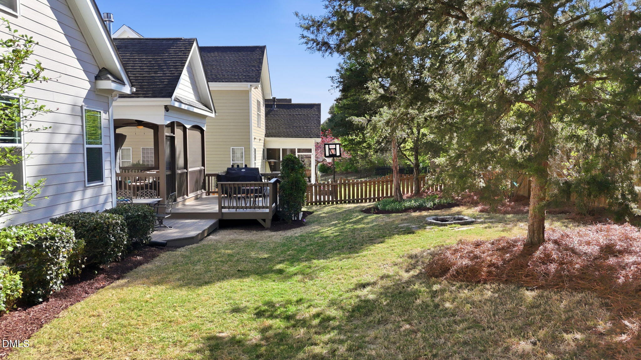 1113 Golden Star Way