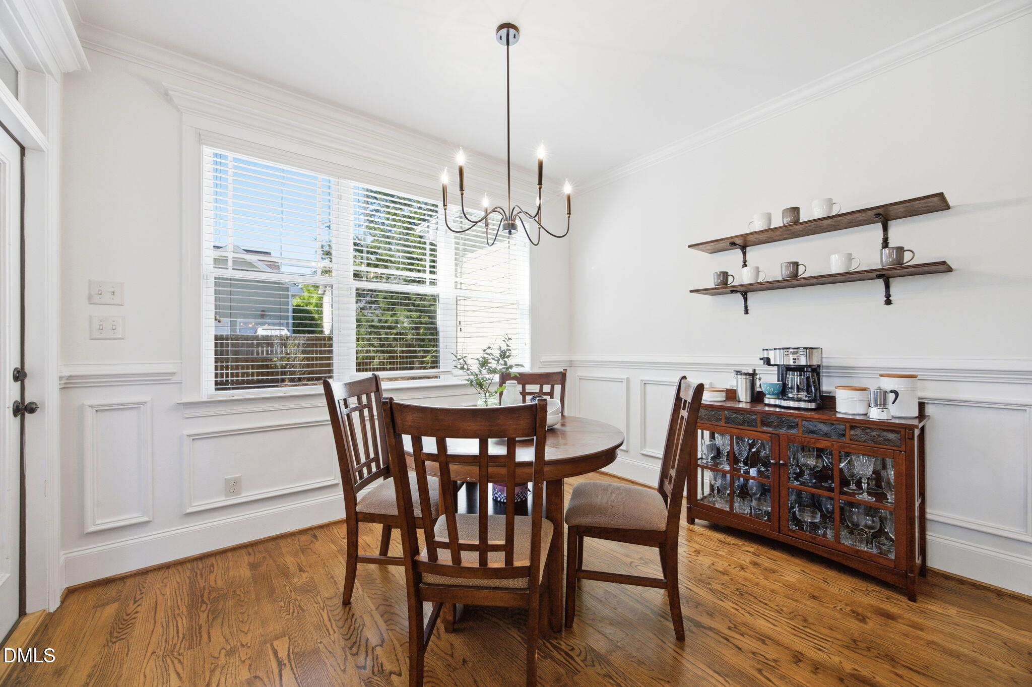 1113 Golden Star Way