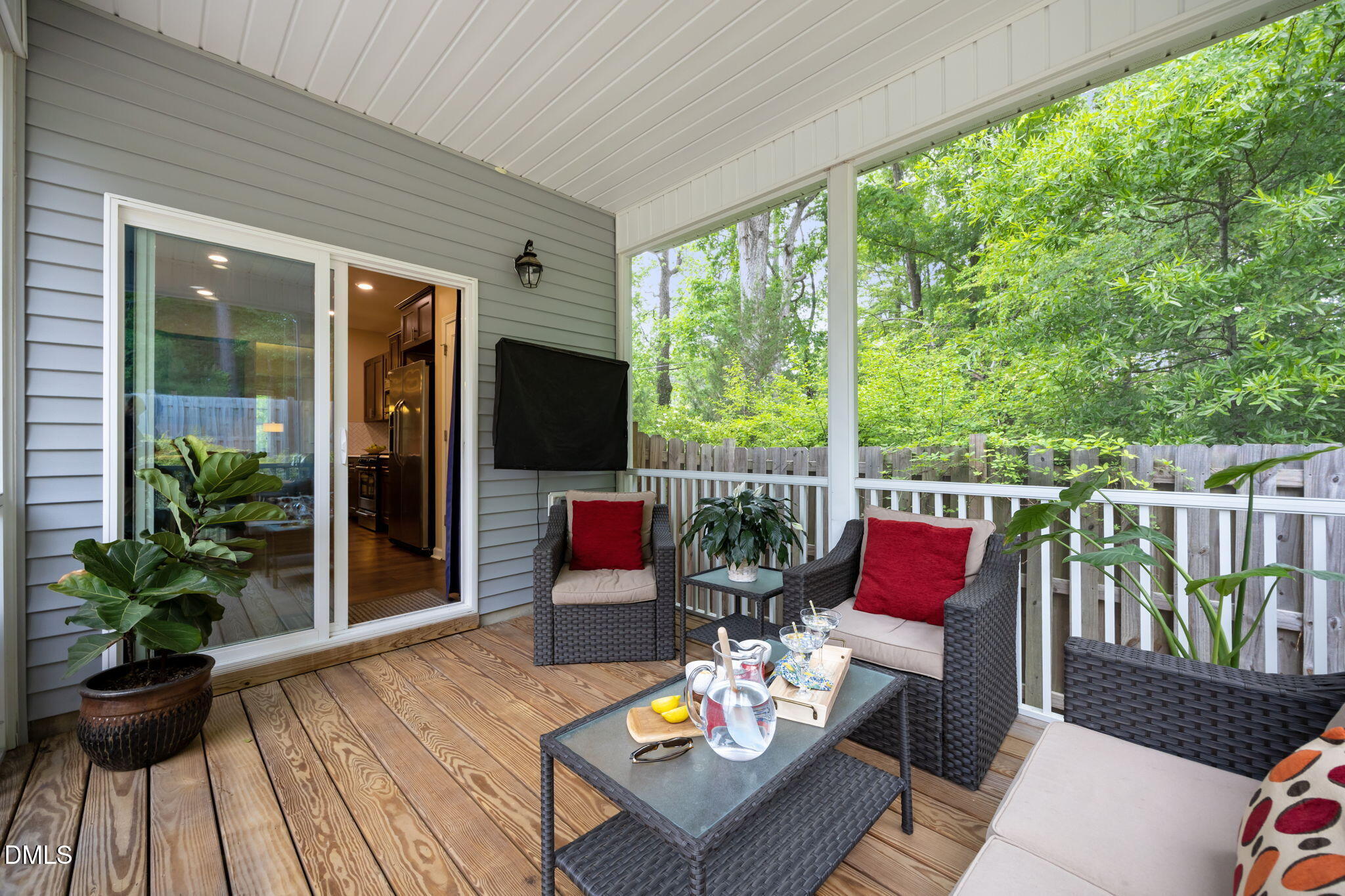 1033 Mclamb Drive