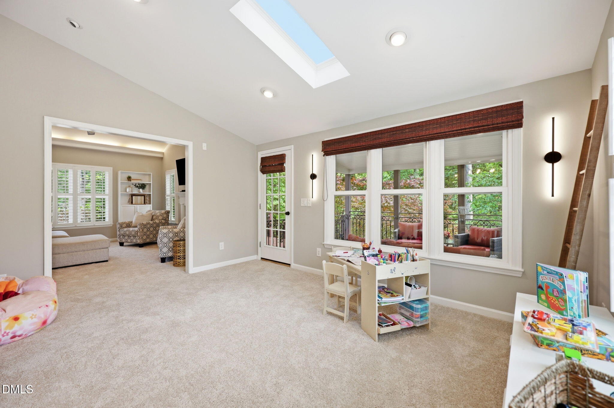 1716 Farmington Grove Drive