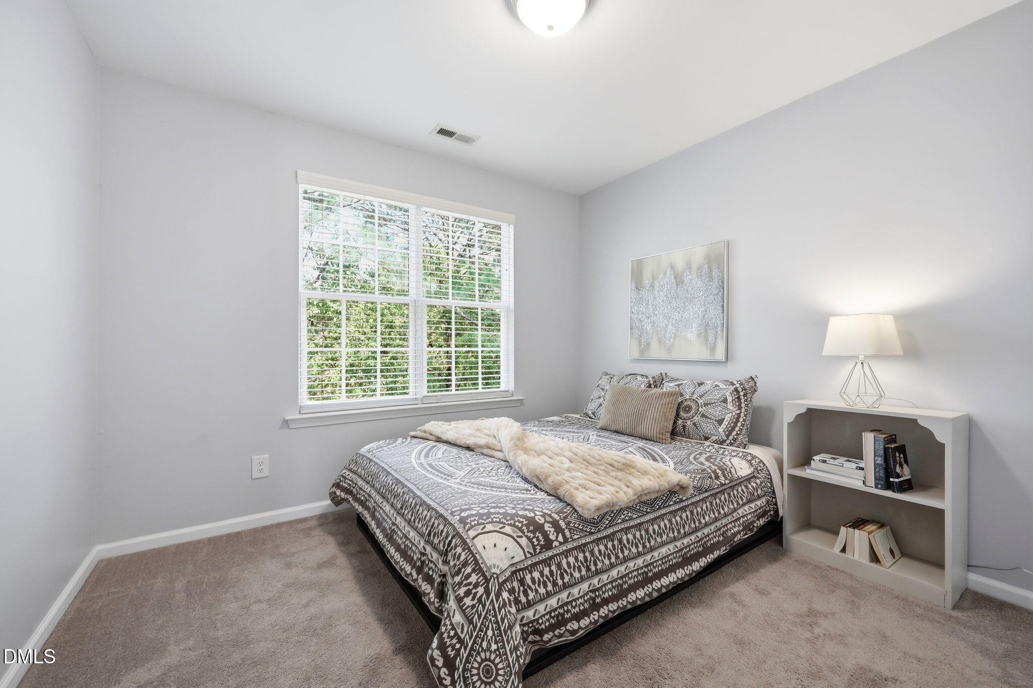 5509 Silver Moon Lane