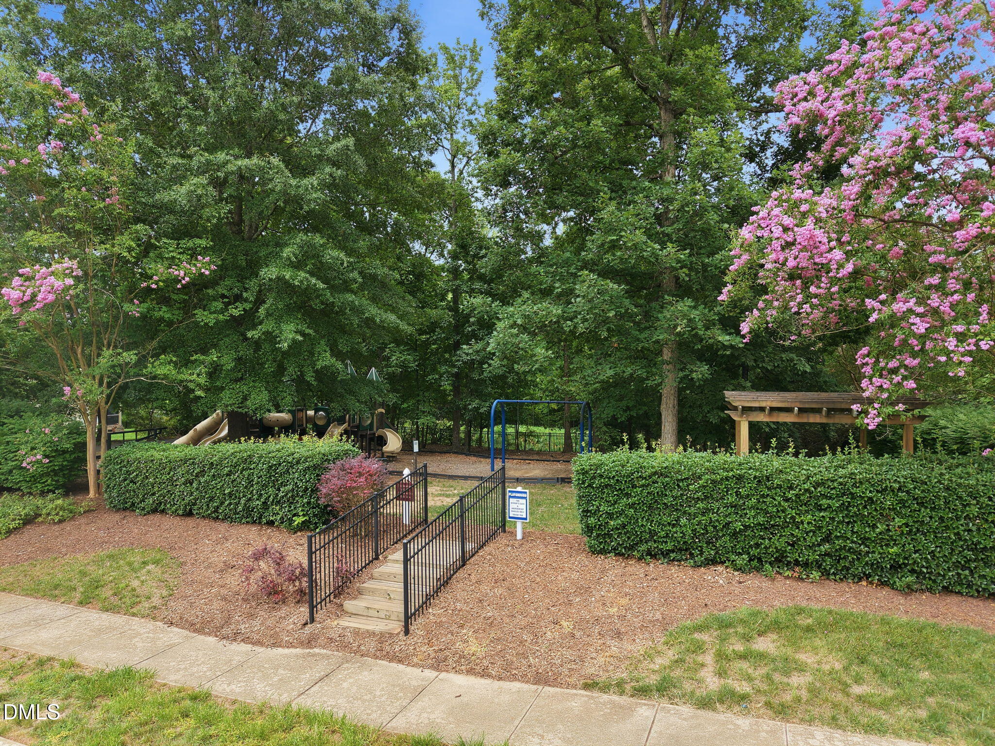 114 Castle Garden Street