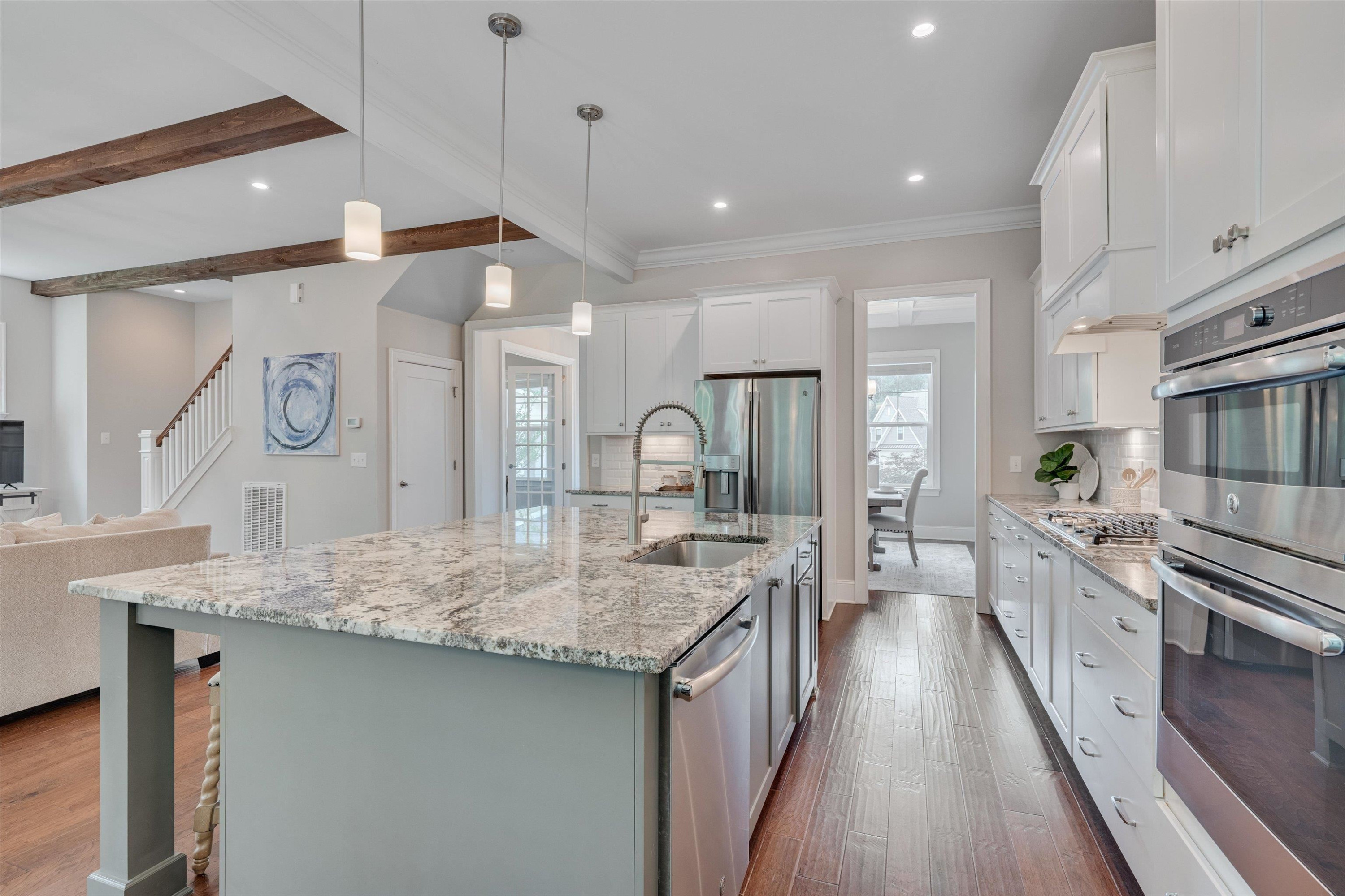 8012 Shree Court