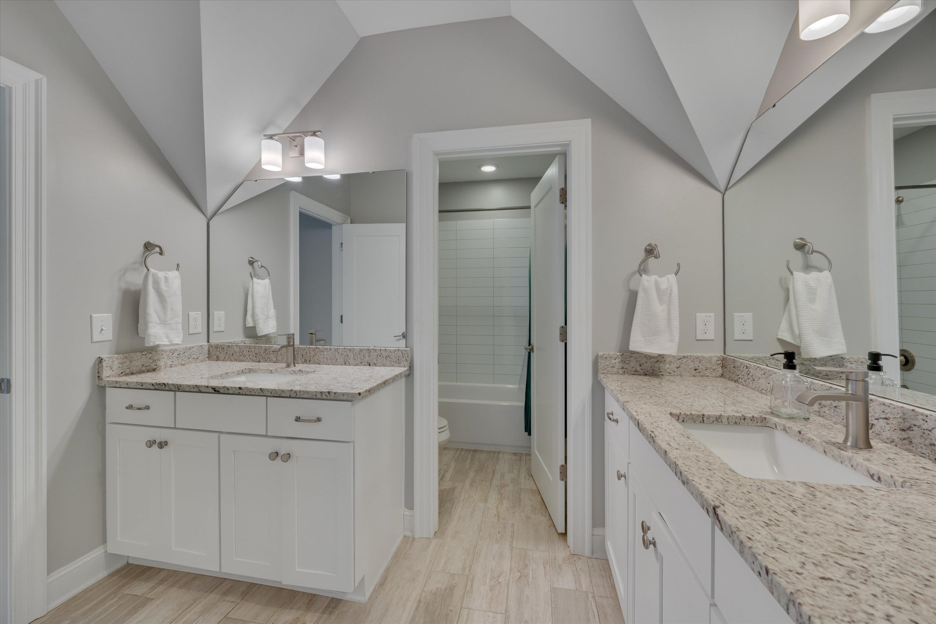 8012 Shree Court